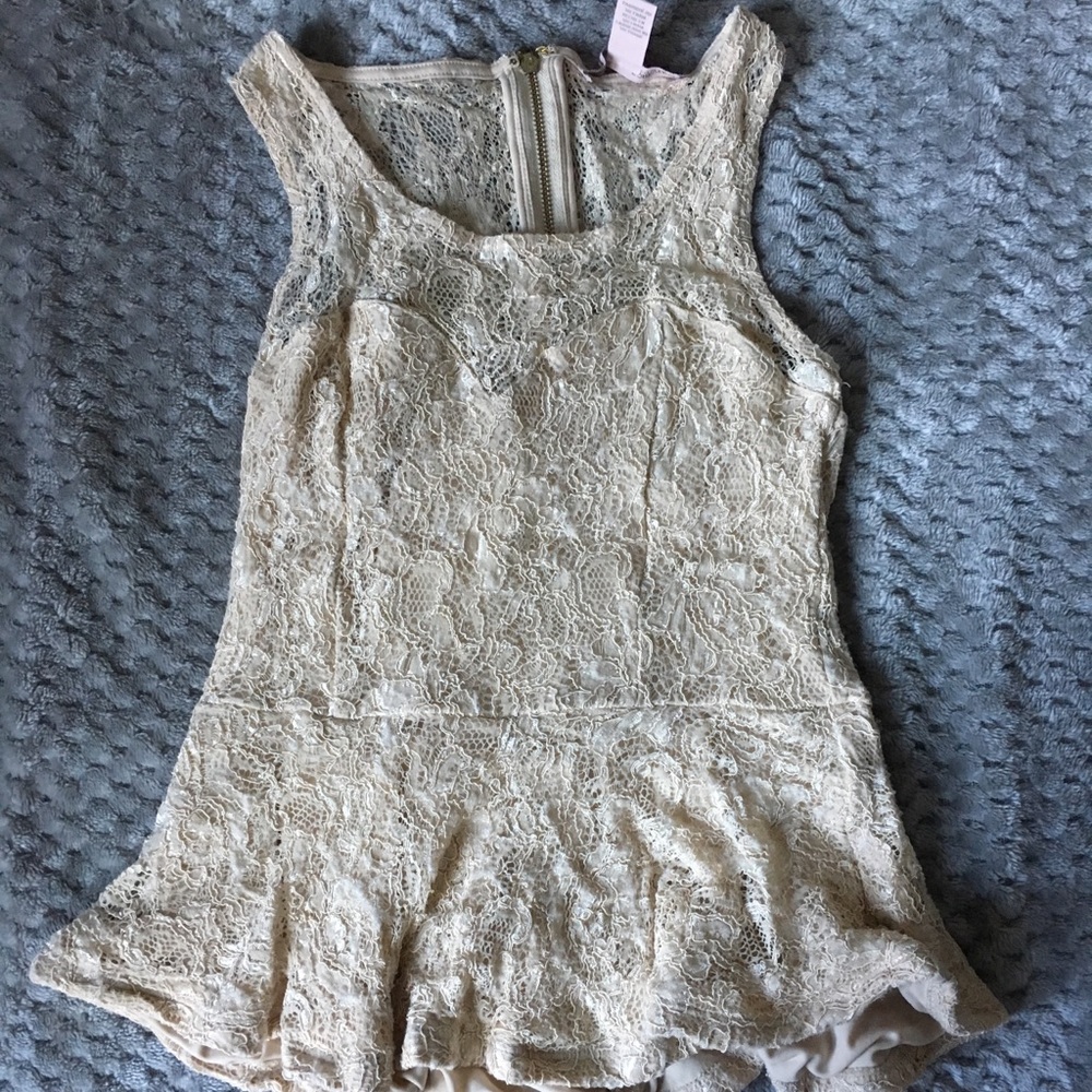 XS F21 Cream lace flare top